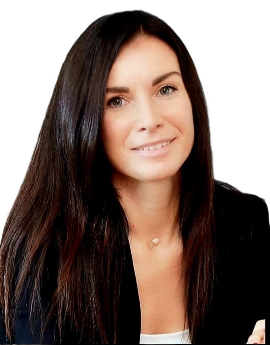Maja Kuhar, dipl. iur.